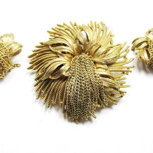 Har Designer Vintage 1950s Bold Avant-Garde Pin and Earrings